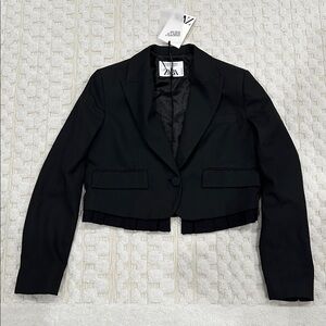 🆕 Cropped Blazer - Black